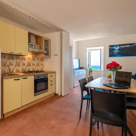 Panoramic Bastioni Sea View Apartment