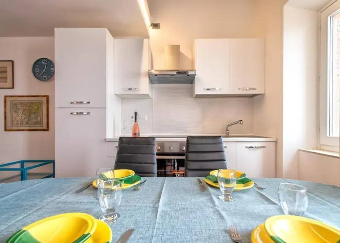 Panoramic Bastioni Sea View Apartment *